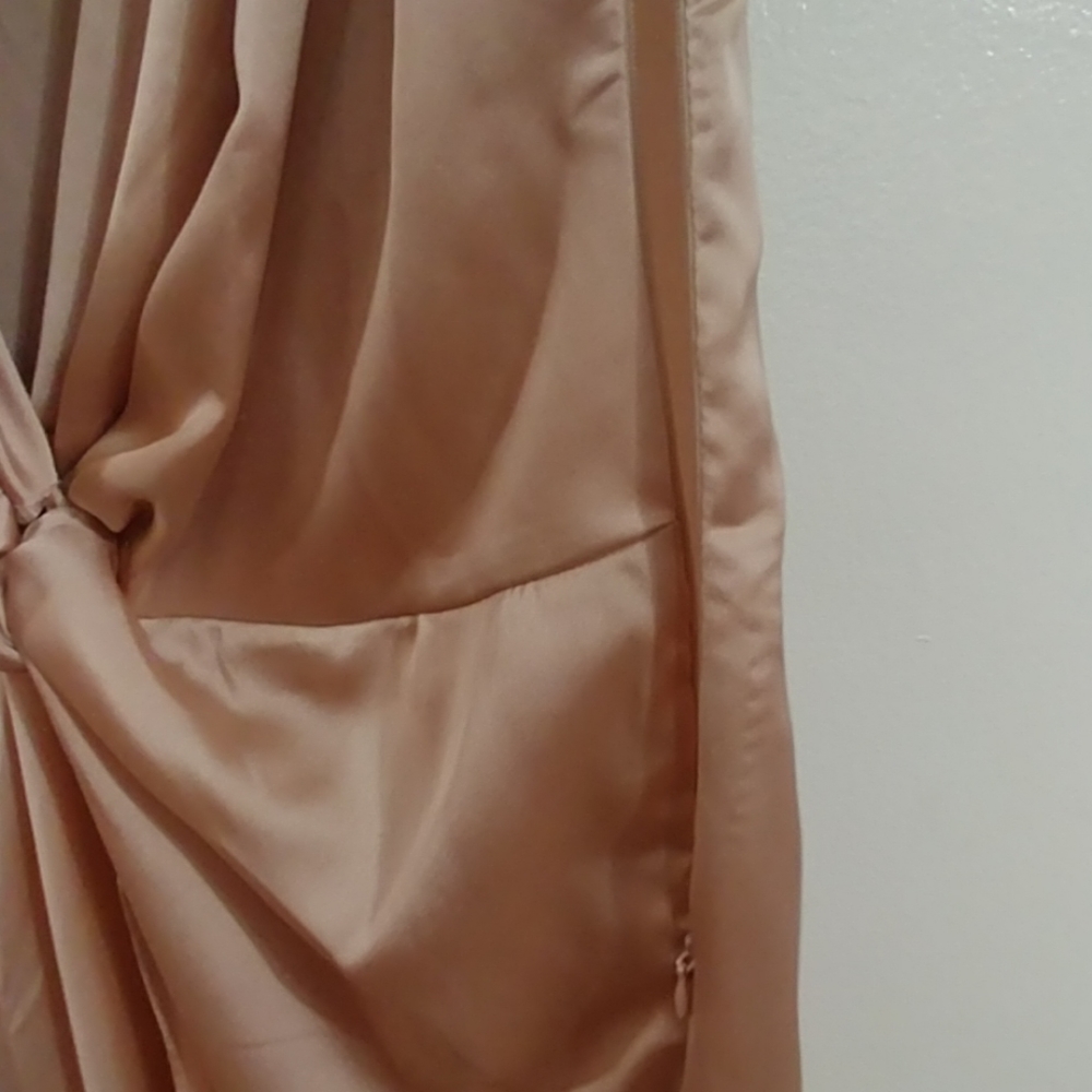 Dress - Picture 3 of 3
